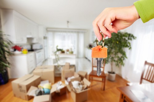 Local removals support for students moving between flats in Notting Hill