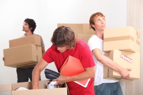 Organised packing and unpacking service for West London customers