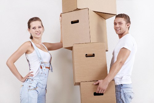 Preparation checklist and moving supplies for a Notting Hill van service