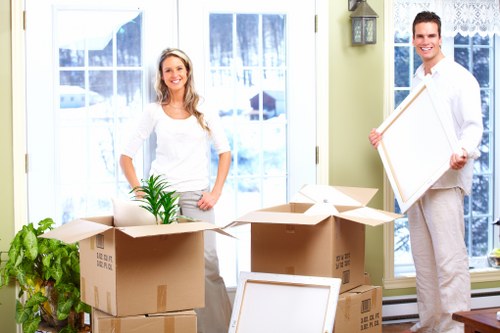 Free quote discussion for a removal van in Notting Hill